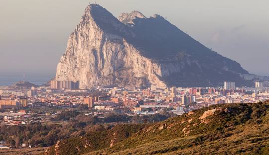 La Linea De La Concepcion